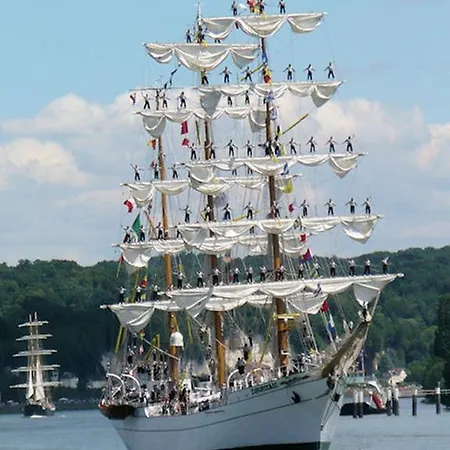 En Bord De Seine לינה וארוחת בוקר Duclair